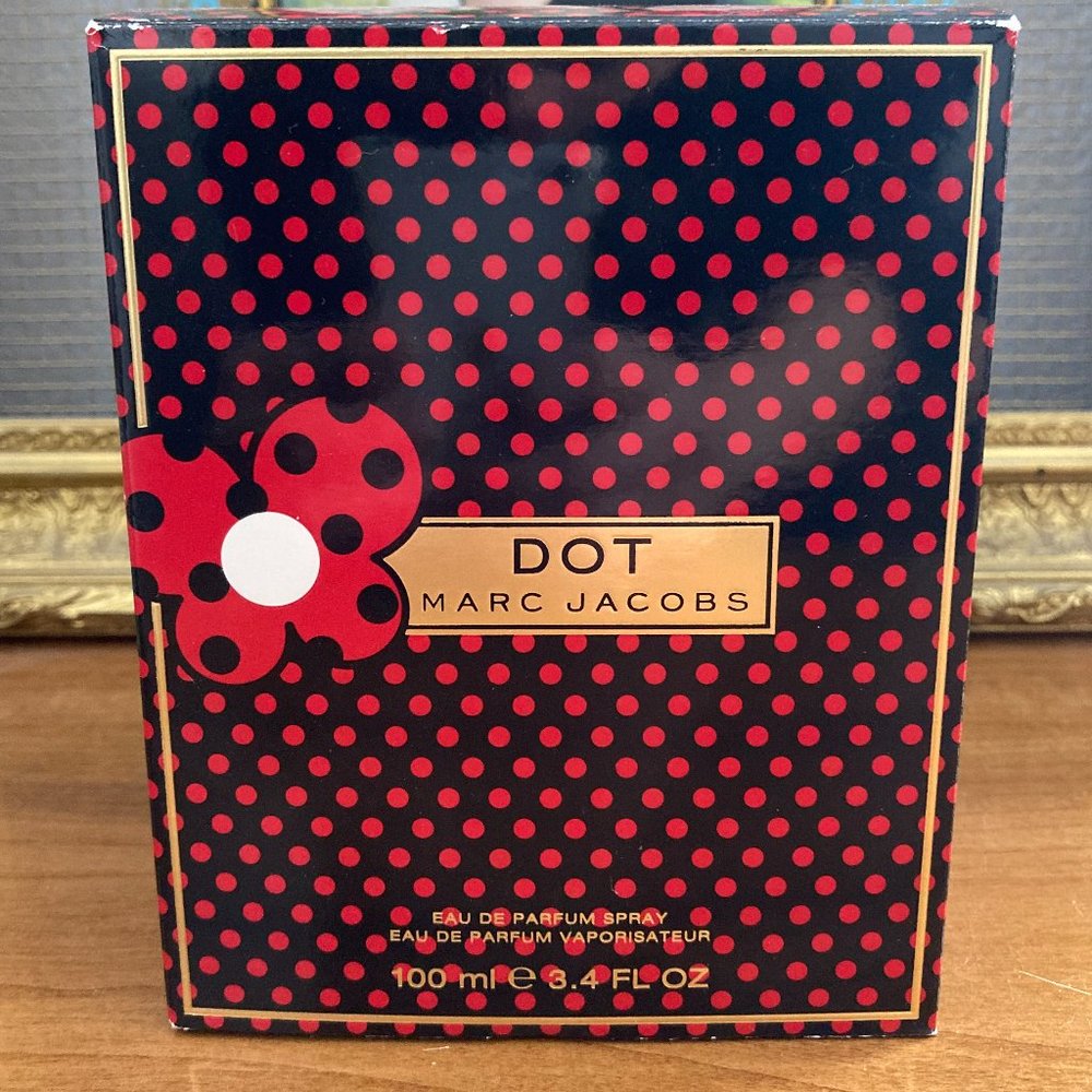 Dot by Marc Jacobs